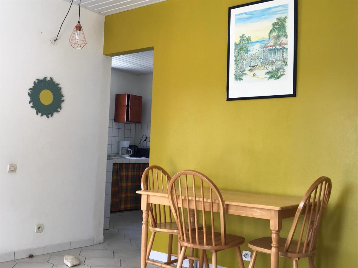 Case A Lili, Joli Haut De Villa Face A La Mer Dans Le Bourg. Тере-де-Хаут Екстериор снимка