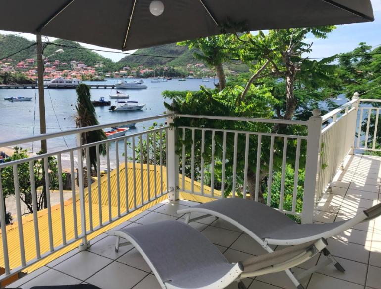 Case A Lili, Joli Haut De Villa Face A La Mer Dans Le Bourg. Тере-де-Хаут Екстериор снимка